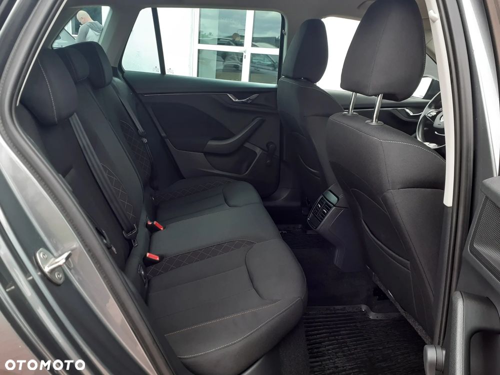 Skoda Kamiq 1.0 TSI Ambition DSG - 7