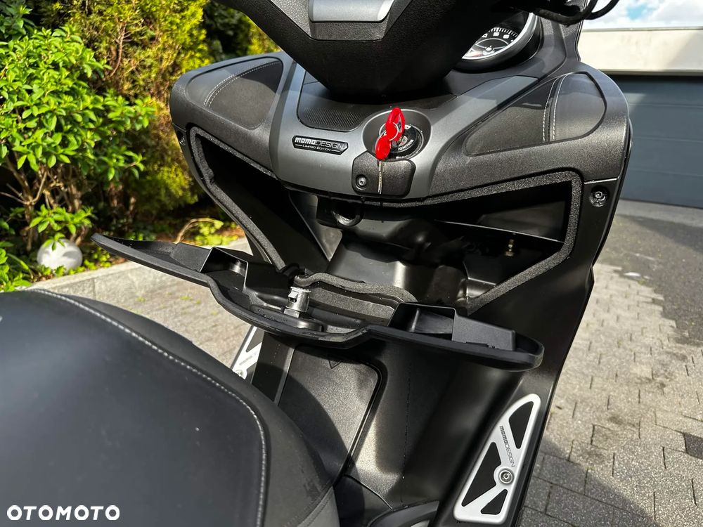 Yamaha X-max - 11