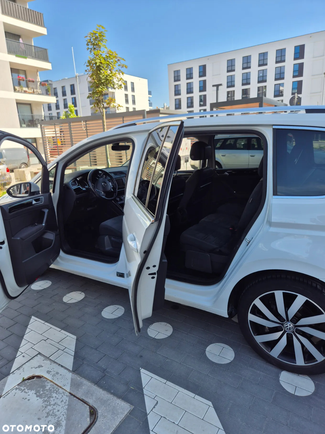 Volkswagen Touran 2.0 TDI BMT Highline - 8