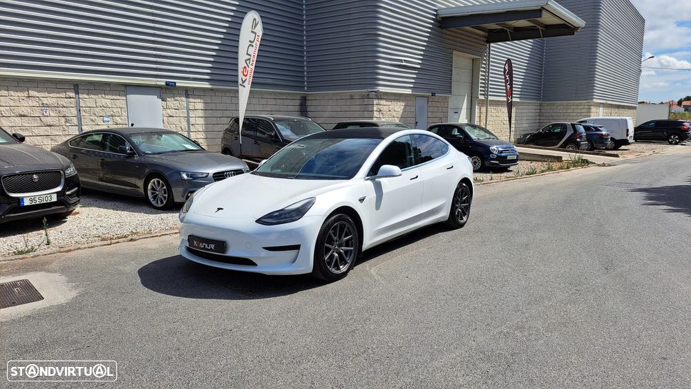 Tesla Model 3 Standard Range Plus RWD - 11