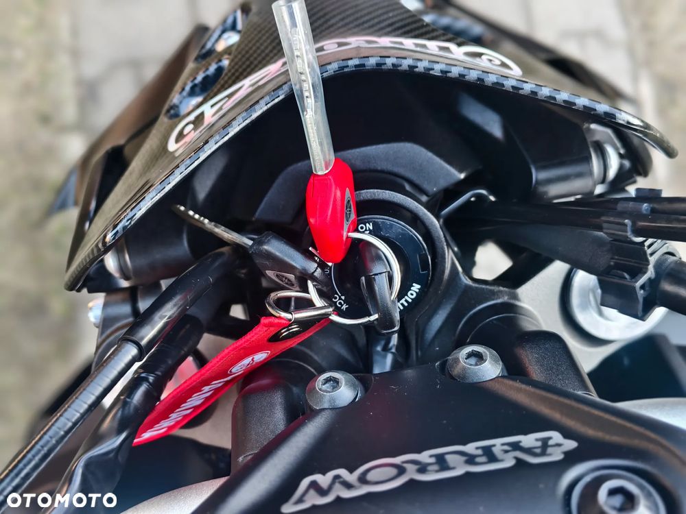 Yamaha MT - 18