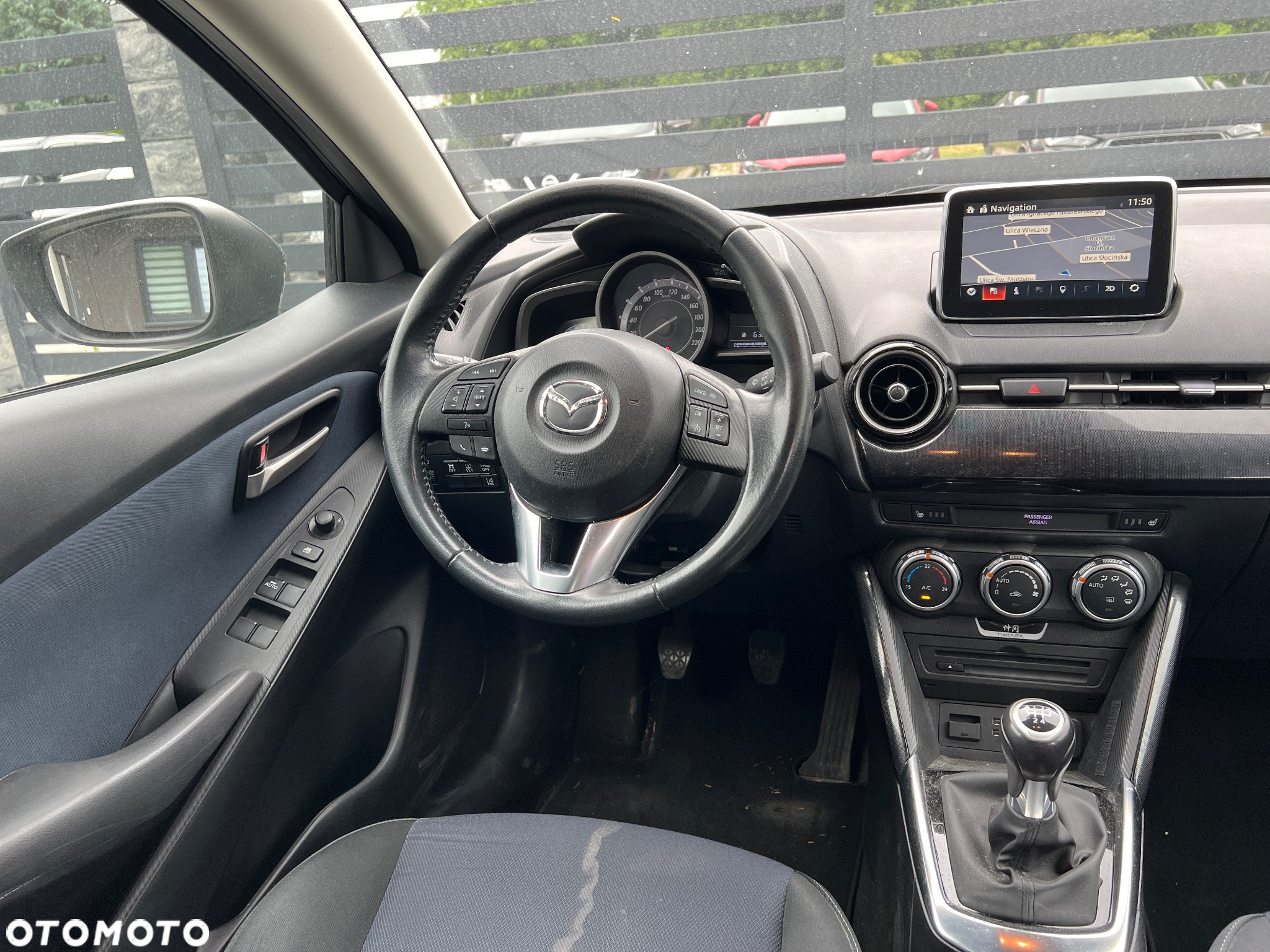 Mazda 2 SKYACTIV-G 90 Nakama - 27