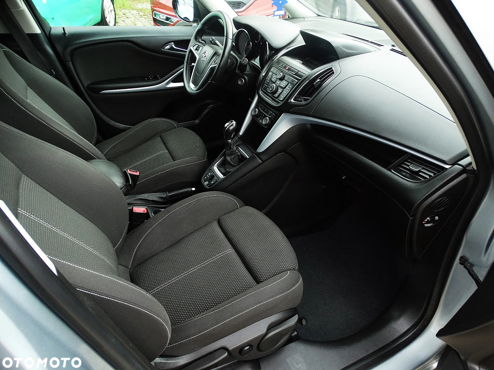 Opel Zafira 1.4 T Elite - 28