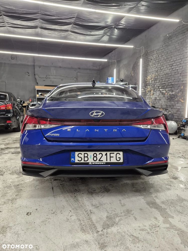 Hyundai Elantra 1.6 Modern - 13