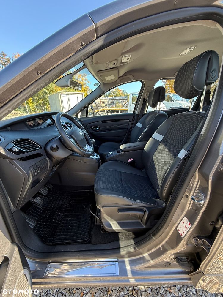 Renault Scenic - 8