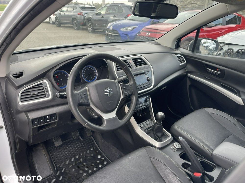 Suzuki SX4 S-Cross 1.6 VVT 4x4 Comfort+ - 9
