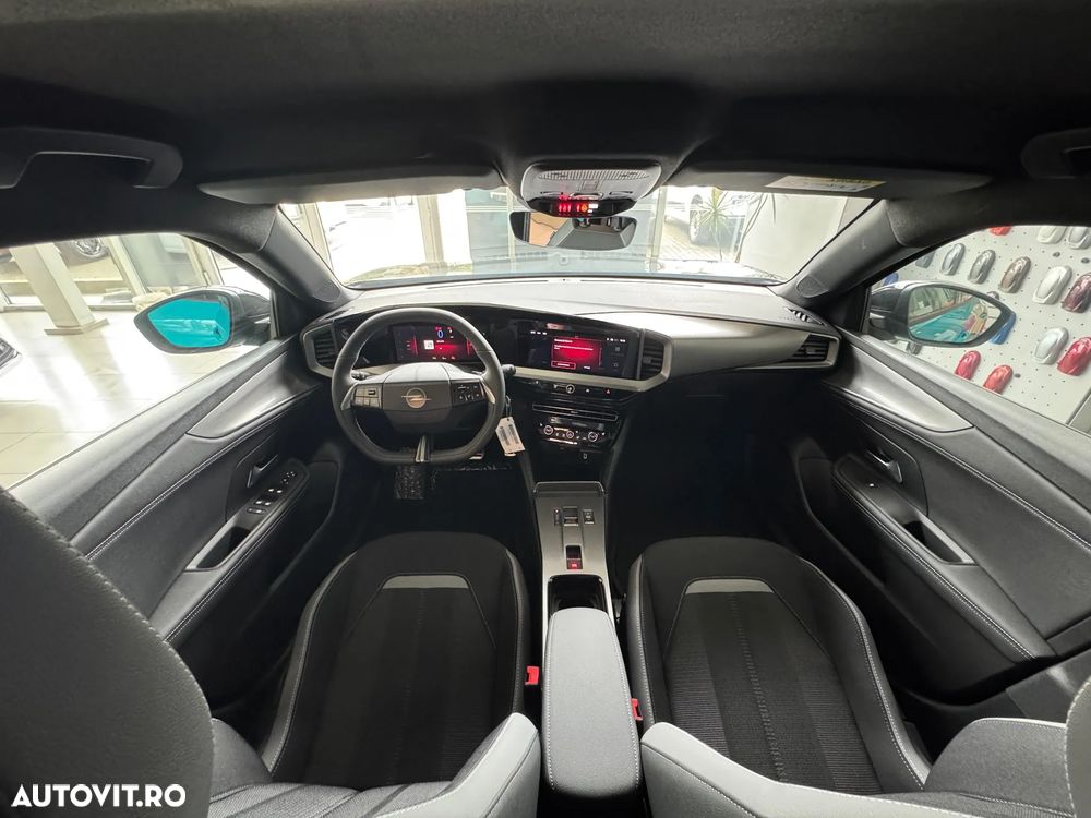 Opel Mokka 1.2 136 e-DCT MHEV GS - 9
