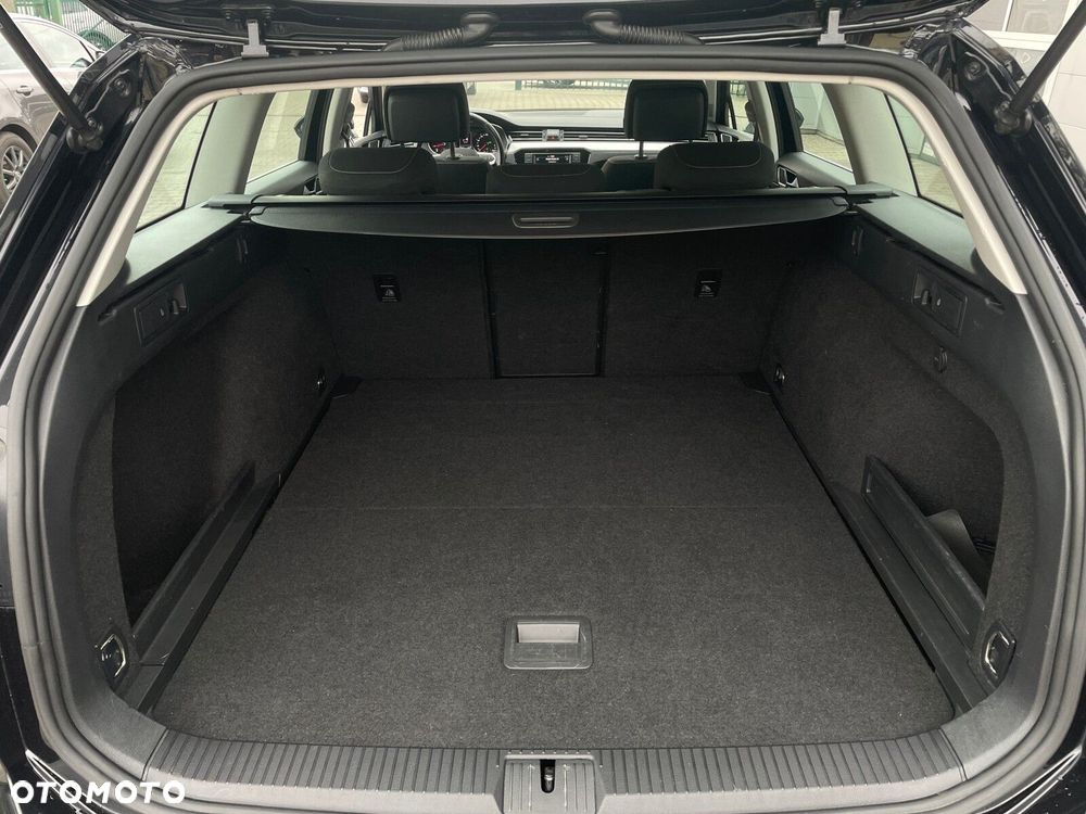 Volkswagen Passat Variant 1.5 TSI EVO Business DSG - 15