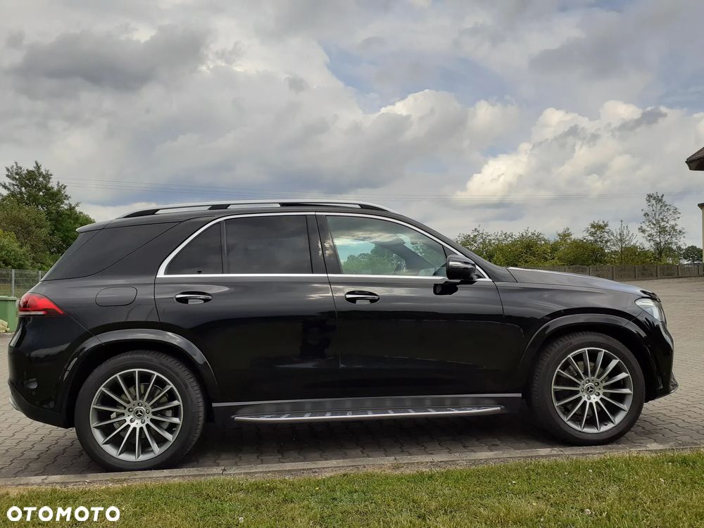 Mercedes-Benz GLE 300 d 4Matic 9G-TRONIC AMG Line - 13