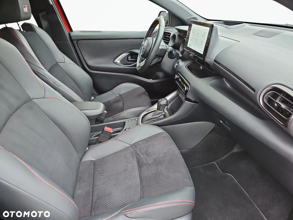 Toyota Yaris 1.5 VVT-i GR SPORT - 10