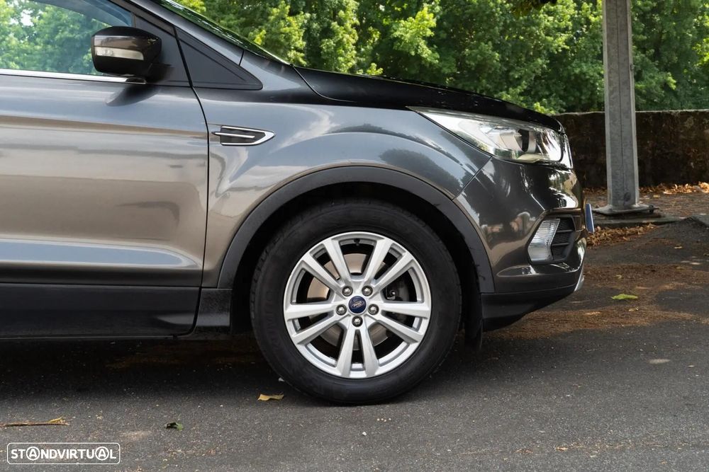 Ford Kuga 1.5 TDCi EcoBlue Titanium - 27
