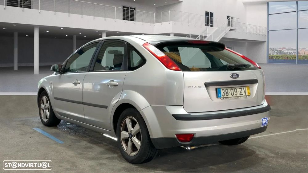 Ford Focus ver-1-4-16v-sport - 4