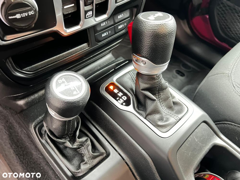 Jeep Wrangler - 14