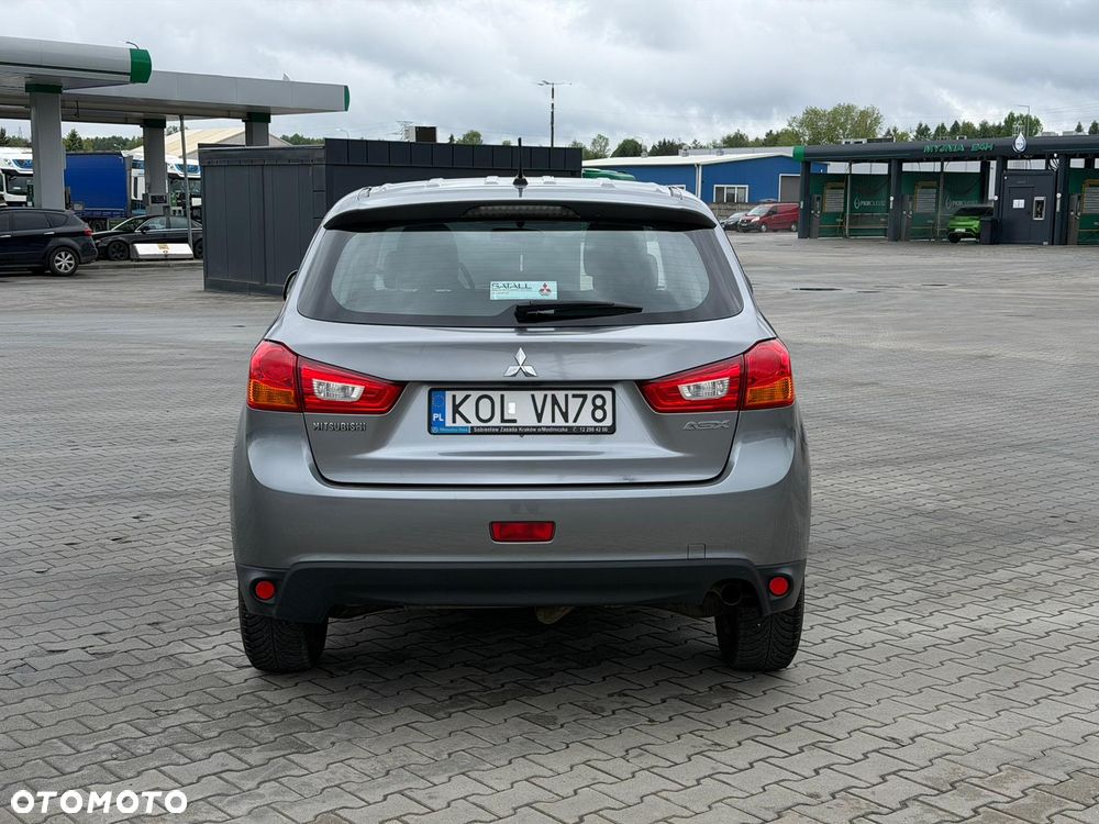 Mitsubishi ASX 1.6 Inform - 16