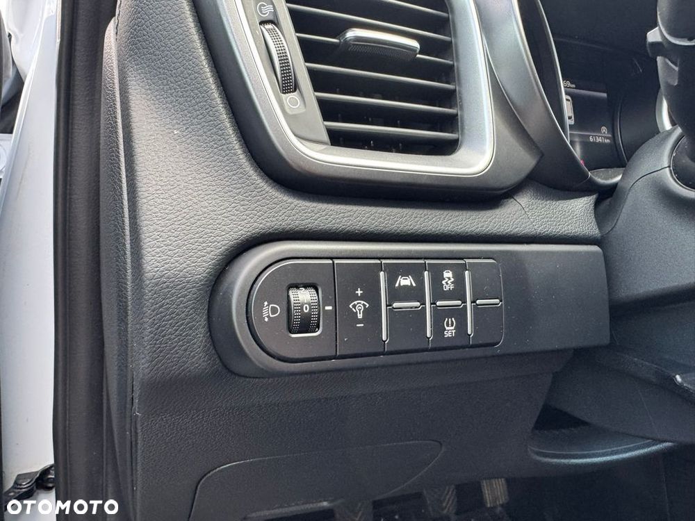 Kia Ceed 1.5 T-GDI M - 18