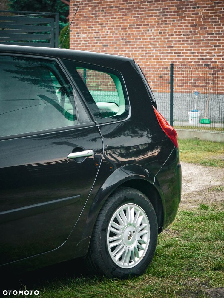 Renault Grand Scenic - 6