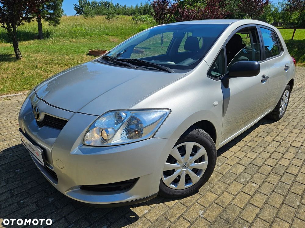 Toyota Auris 1.33 VVT-i Luna - 2