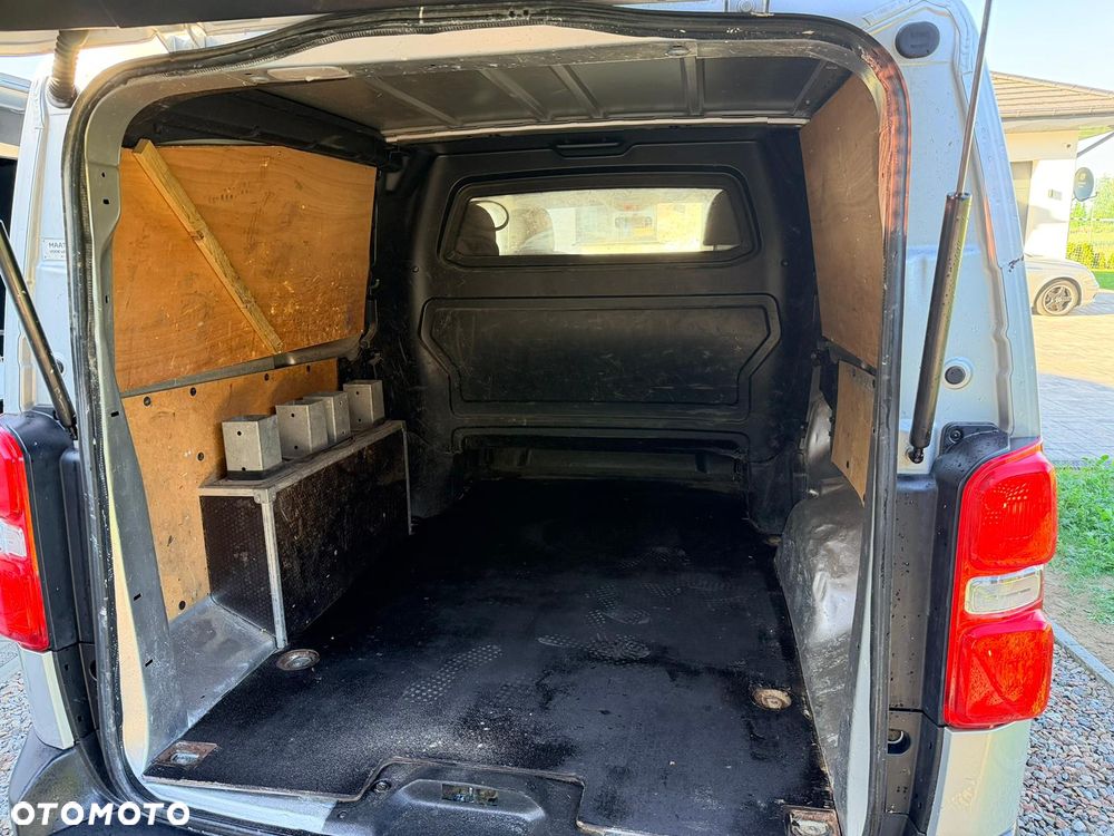 Toyota ProAce 1,6-l-D-4D L1 (6-Si.) - 16