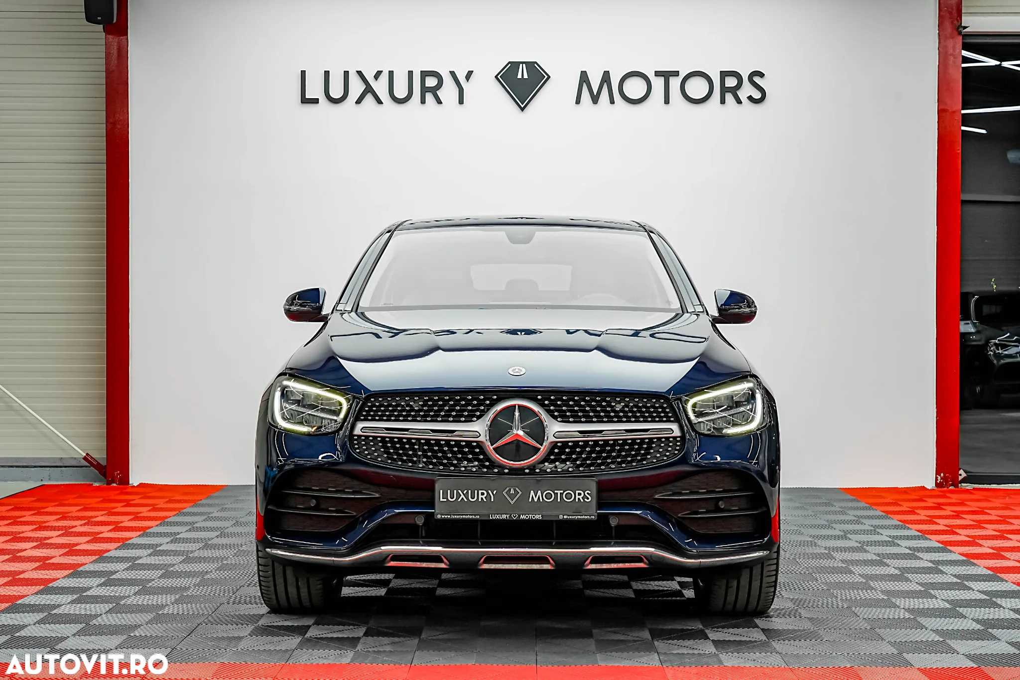 Mercedes-Benz GLC 200 4Matic 9G-TRONIC AMG Line - 3
