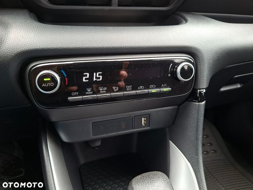 Toyota Yaris - 20