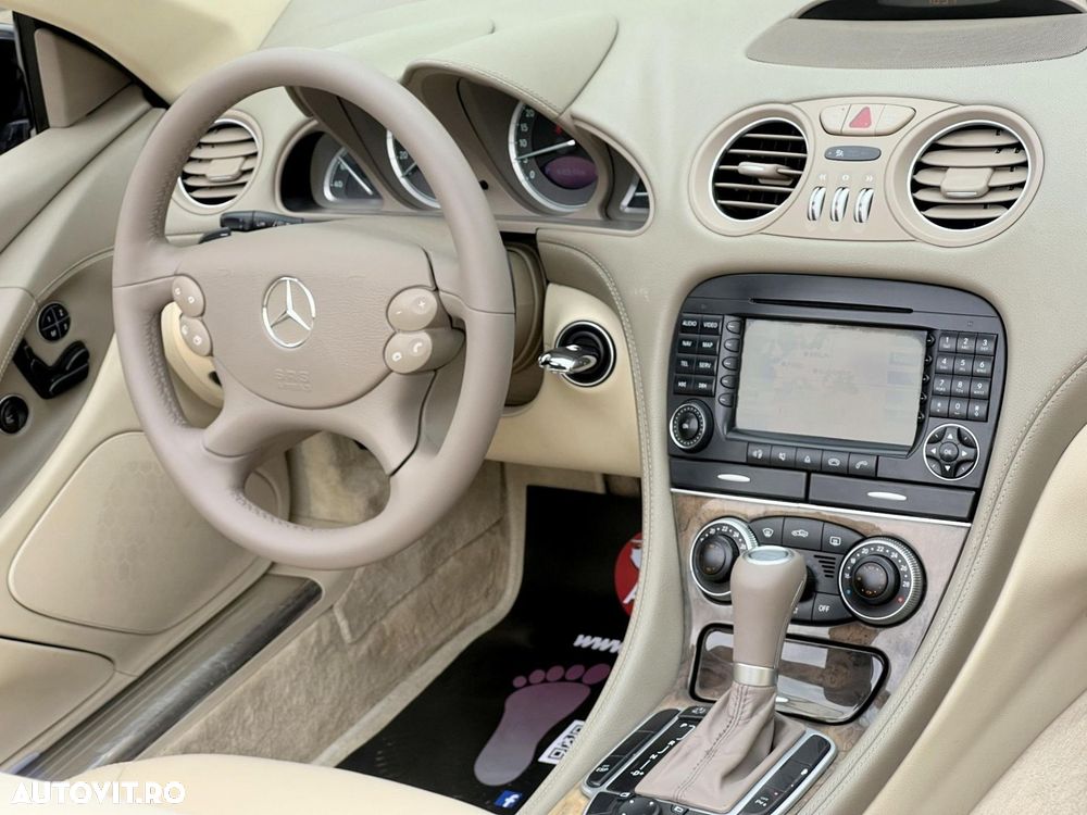 Mercedes-Benz SL - 13