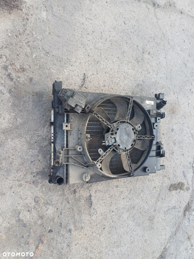 Chlodnica wody klimy wentylator komplet DACIA DUSTER I LIFT 1.6SCE 13-17R - 12