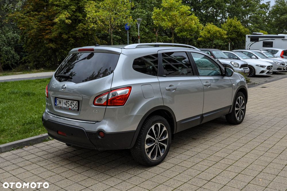 Nissan Qashqai+2 - 4