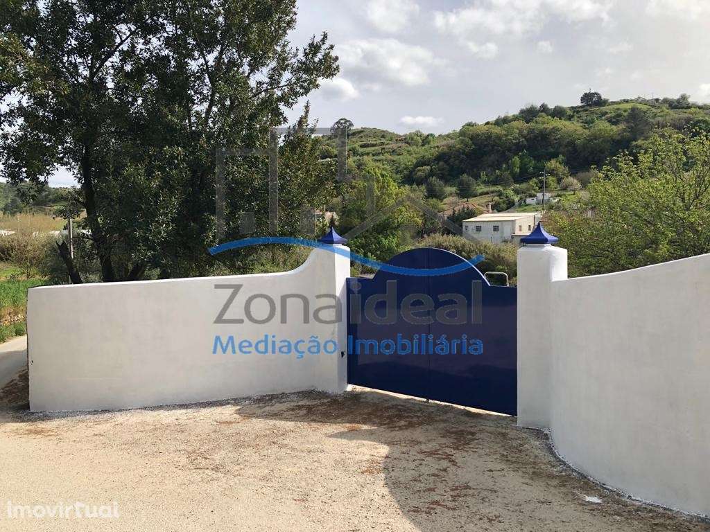 Moradia T4 com picadeiro e terreno - Localizada em Alenquer - Grande imagem: 4/21