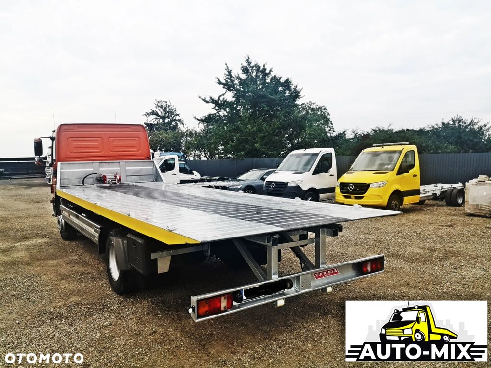 Mercedes-Benz platforma hydrauliczna zabudowa laweta - 11