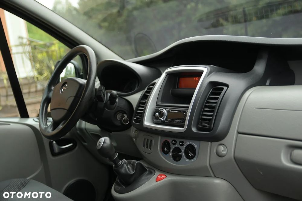 Opel Vivaro - 21