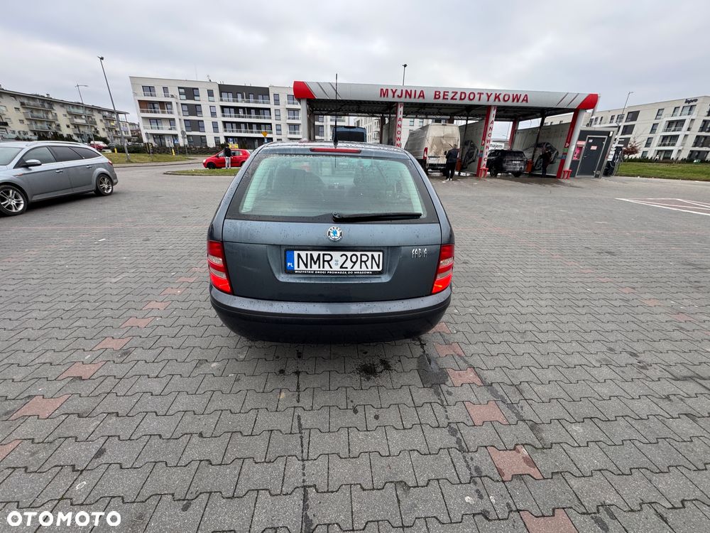 Skoda Fabia 1.4 16V Combi Classic - 4