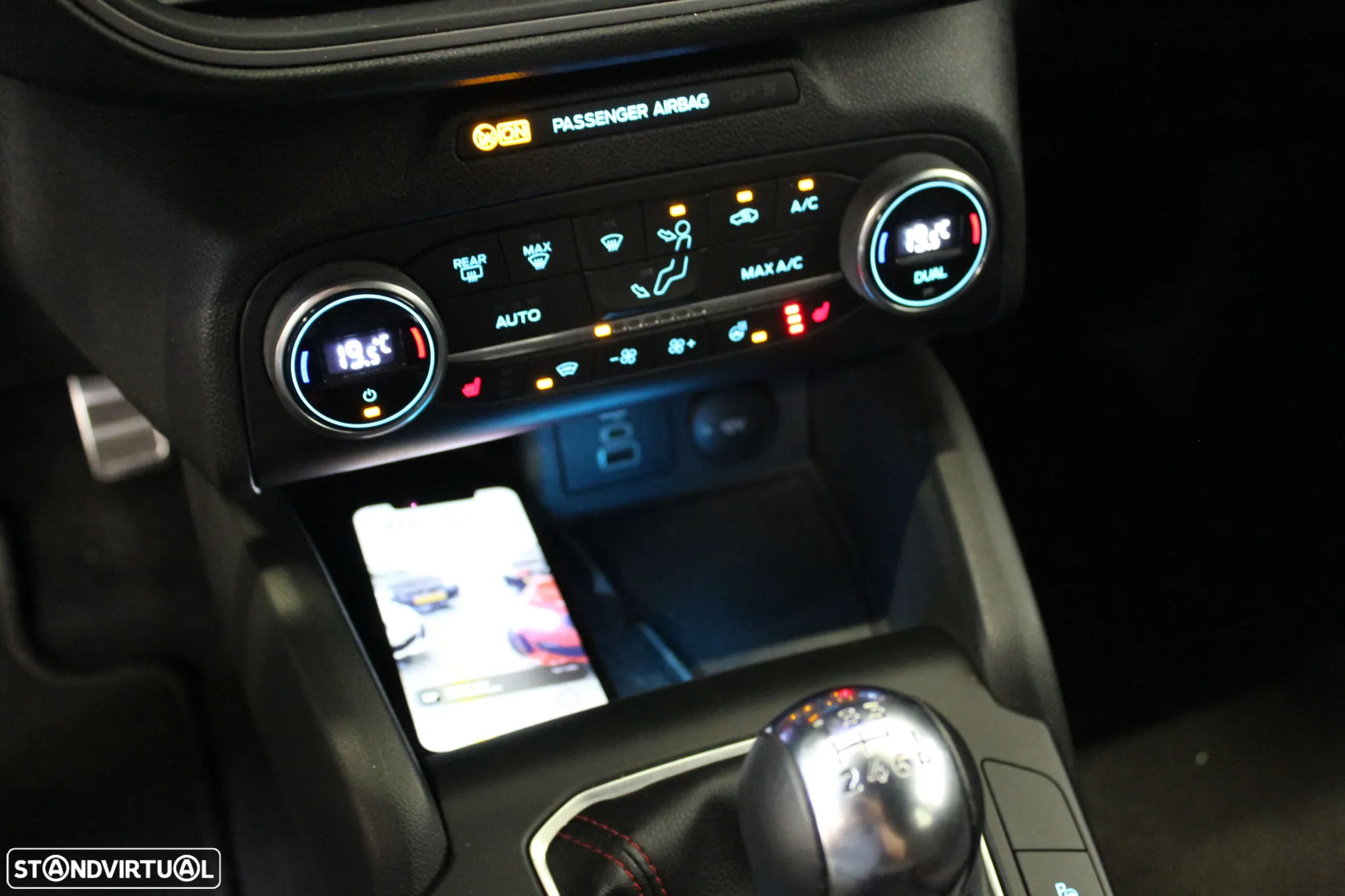 Ford Focus 1.0 EcoBoost MHEV ST-Line - 19