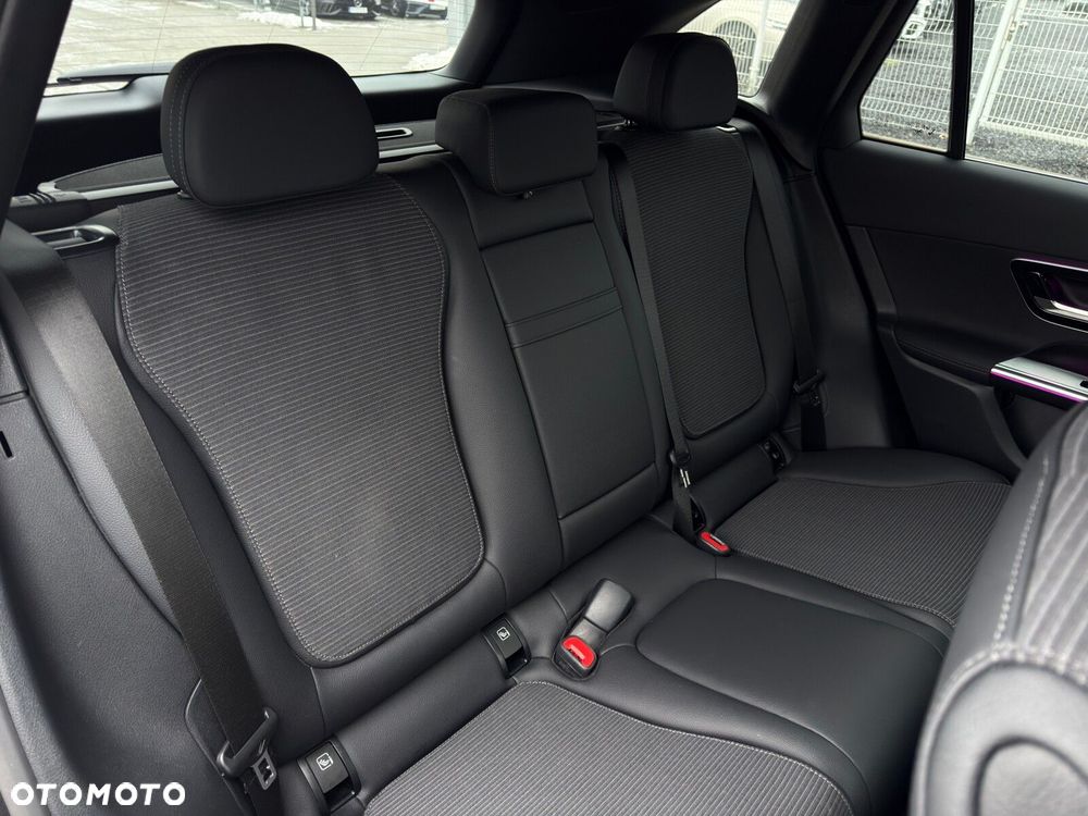 Mercedes-Benz GLC - 26