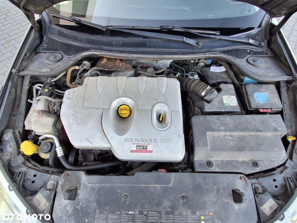 Renault Laguna 2.0T Image - 13