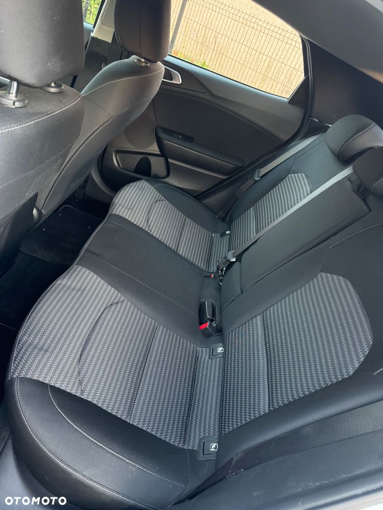 Kia XCeed - 11
