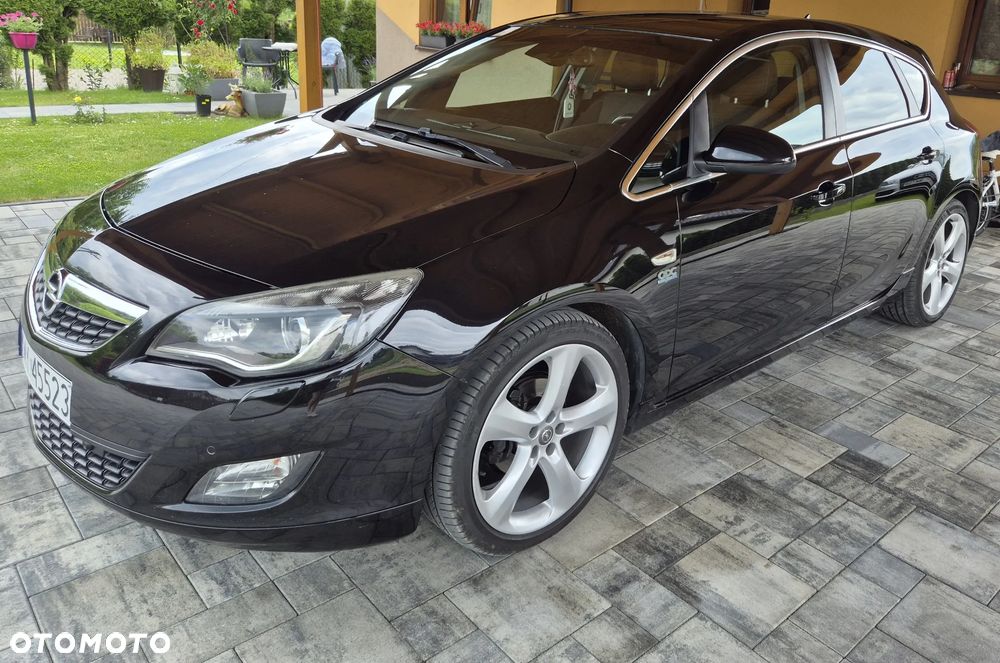 Opel Astra 1.4 Turbo Edition Sport - 1