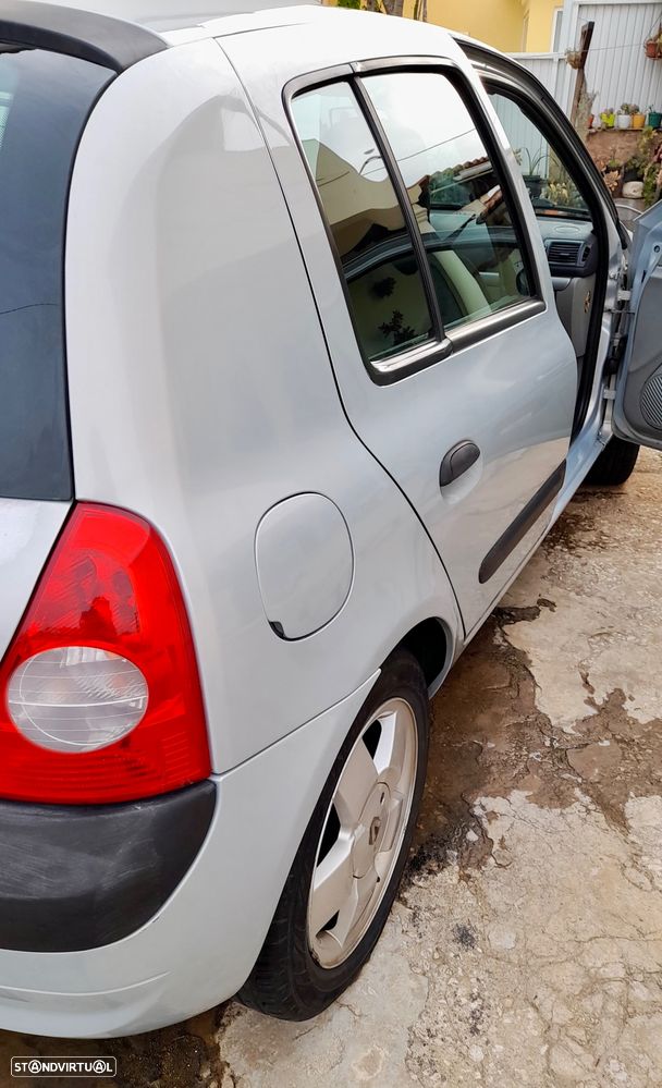 Renault Clio 1.2 16V Expression - 4