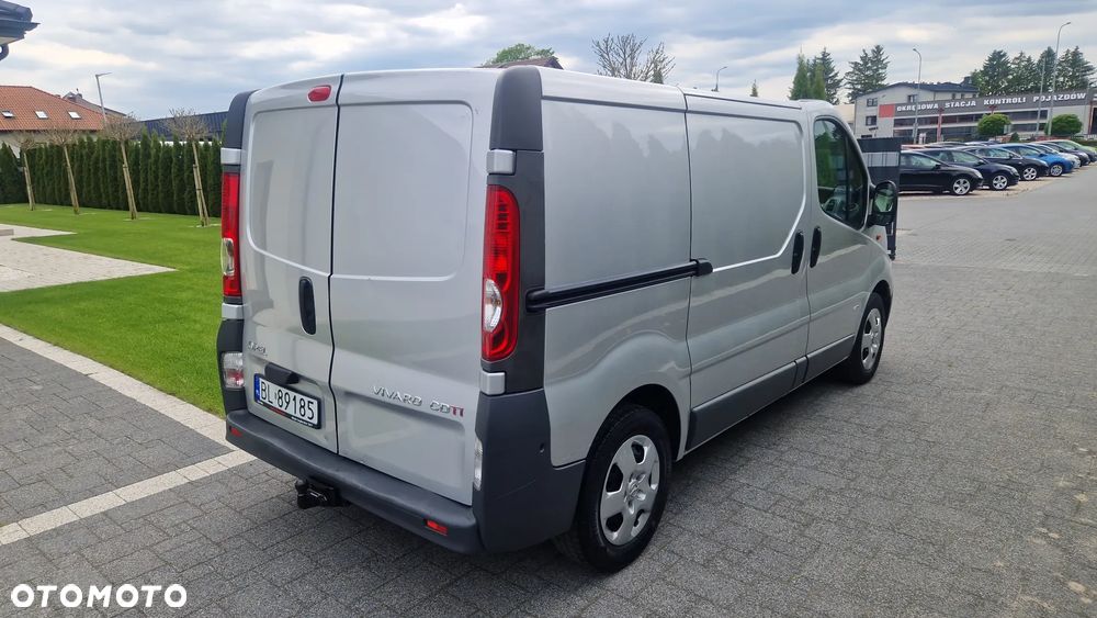 Opel Vivaro - 18