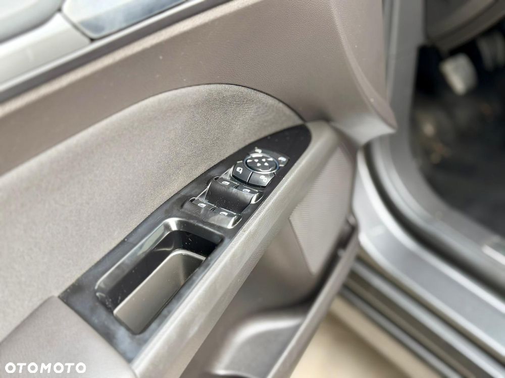 Ford Mondeo 2.0 TDCi Titanium - 34