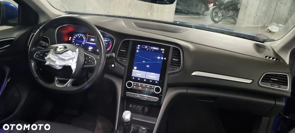 Renault Megane TCe 140 GPF INTENS - 11