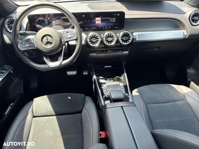 Mercedes-Benz EQB 300 4MATIC - 11