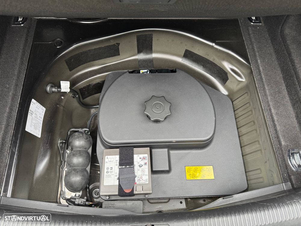 Audi RS5 4.2 FSi quattro S tronic - 36