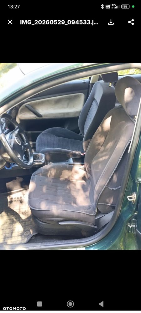 Volkswagen Passat 1.6 CL - 11