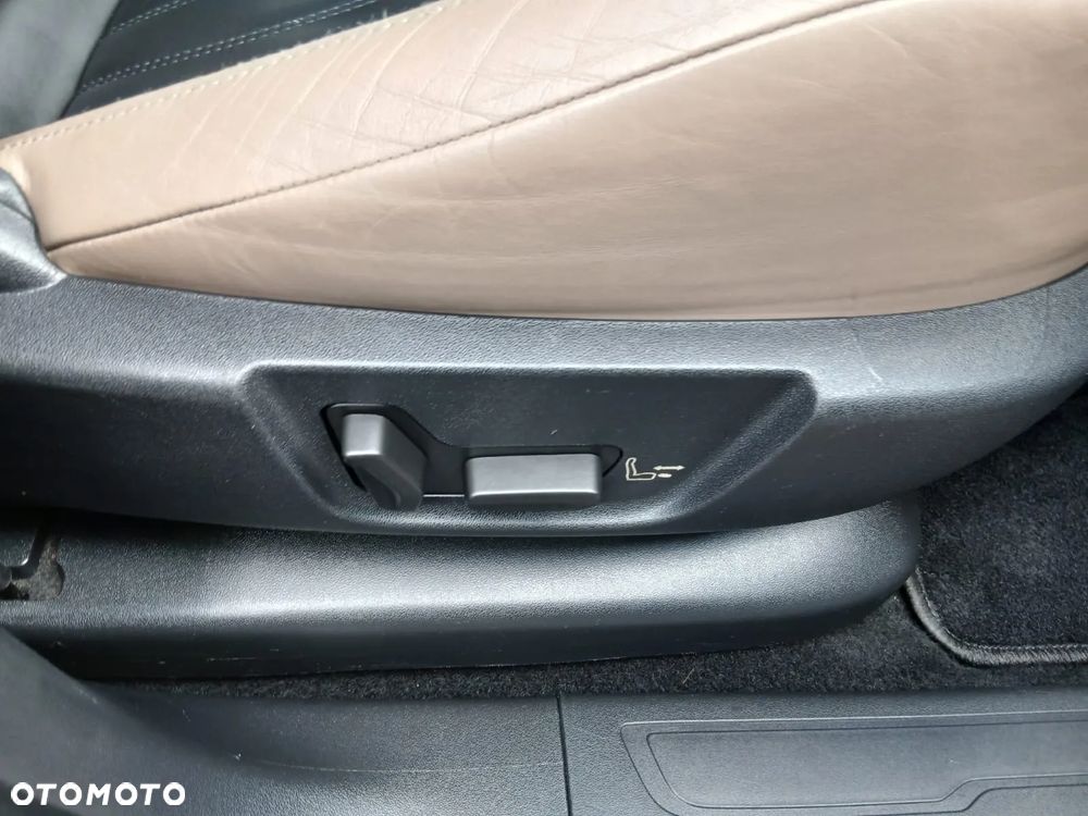 Citroën C4 Picasso BlueHDi 120 Exclusive - 28