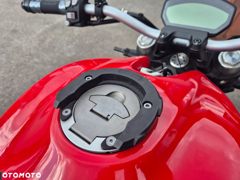 Ducati Monster - 32