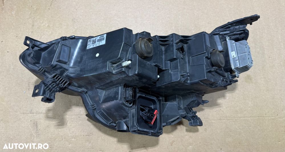 Far dreapta full led pure vision RENAULT MEGANE 4 an 2018 cod 260104596R daylight alb nu e ingalbenit - 6