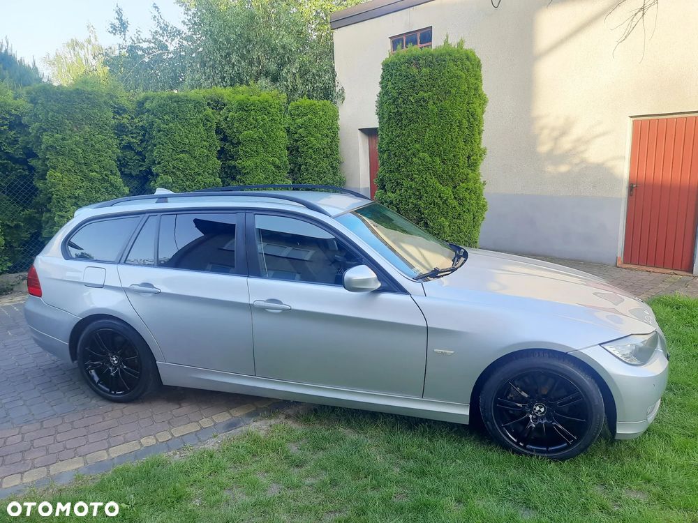 BMW Seria 3 318d - 11