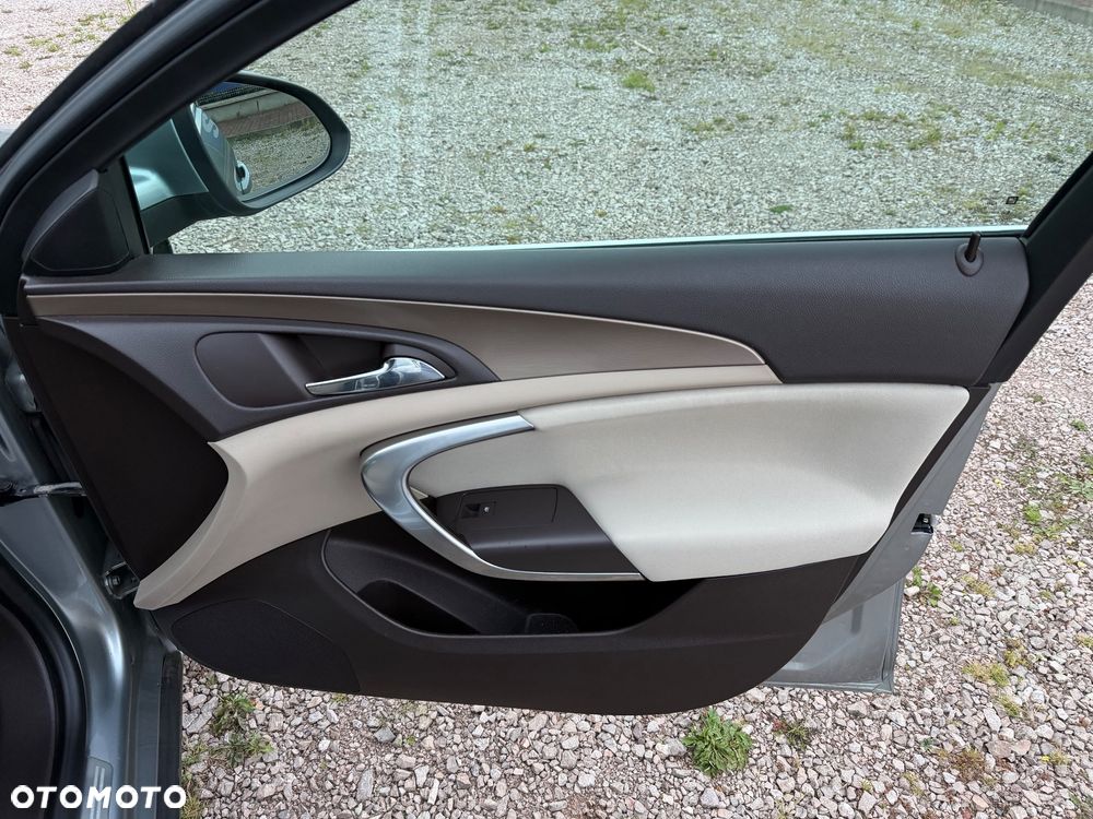 Opel Insignia 1.8 - 11