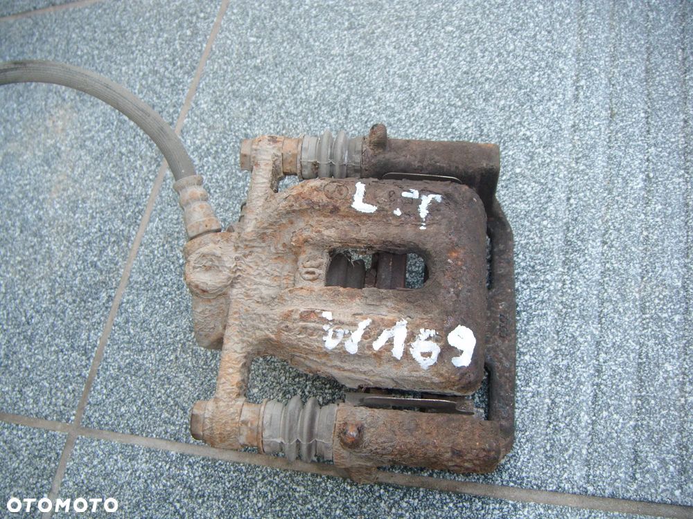 mercedes aklasa w169 05r zacisk lewy tył - 1