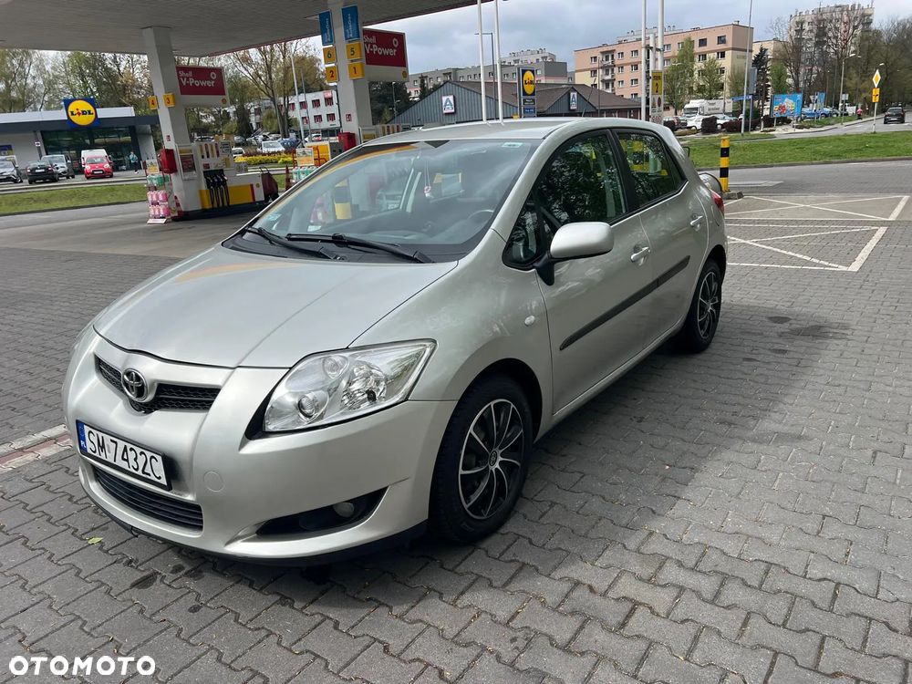 Toyota Auris 1.6 VVT-i Luna MM - 2